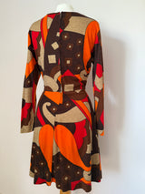 Psychedelic print bold brown and orange jersey 1970s day dress
