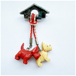 Art deco vintage 1930s-40s Scottie dogs and kennel brooch