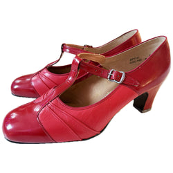 Cherry red leather unworn vintage 1970s t-bar shoes size UK 3.5